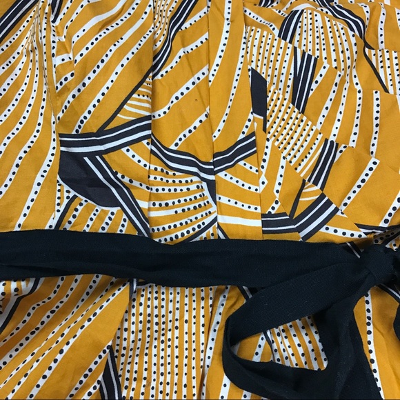 Anthropology Brand "Floreat" Strapless Top. - Picture 2 of 8